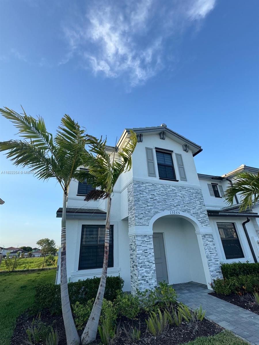 PINE ISLE BY Lennar - Residential Lease