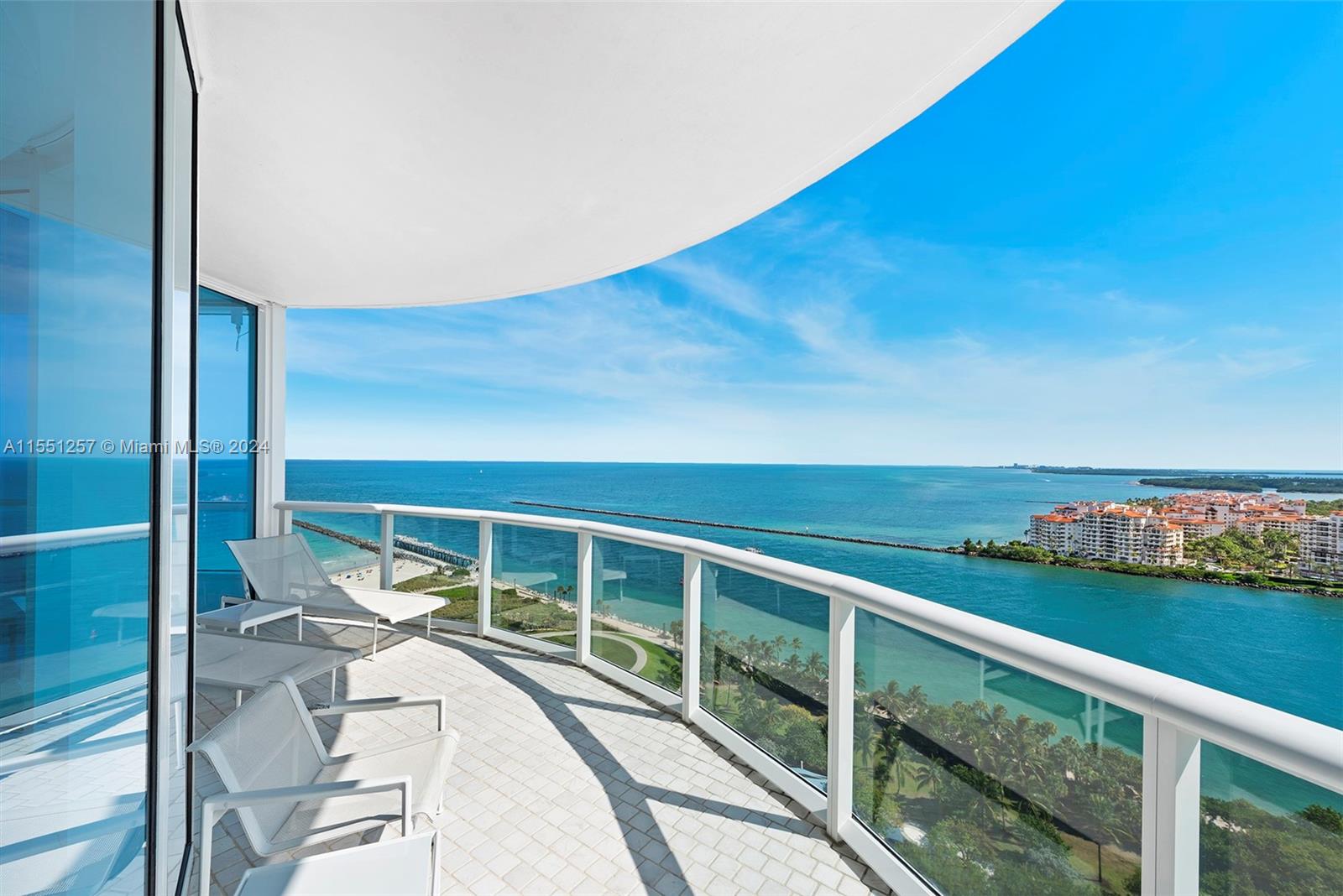 CONTINUUM ON SOUTH BEACH - Residential