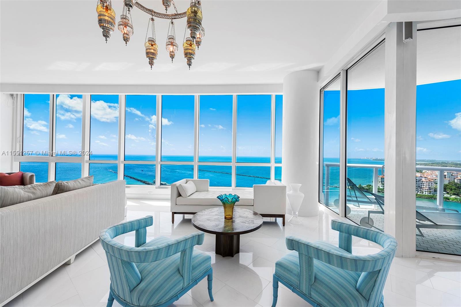 CONTINUUM ON SOUTH BEACH - Residential
