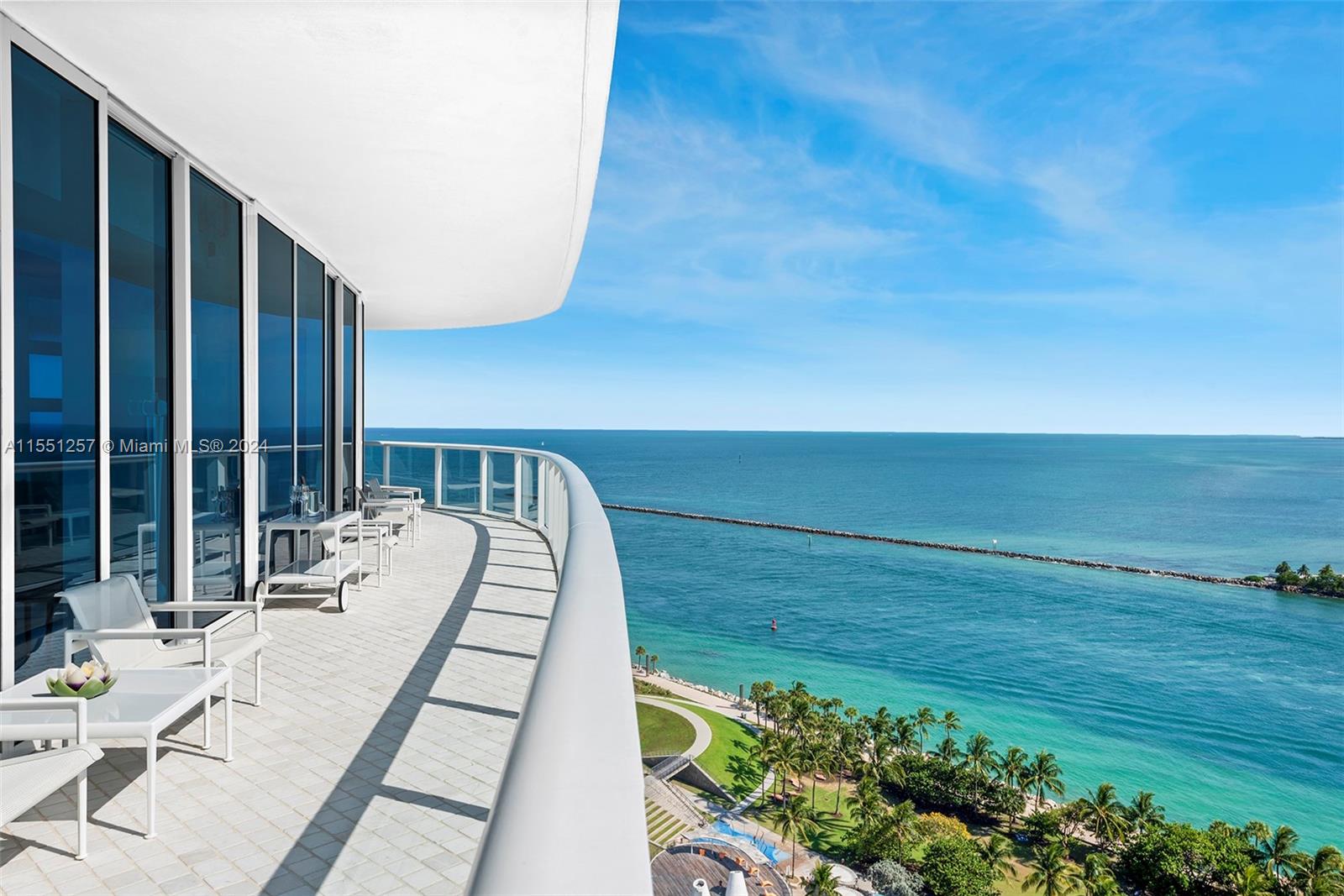 CONTINUUM ON SOUTH BEACH - Residential
