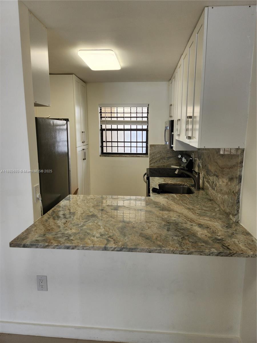EASTVIEW VILLAS CONDO SOU - Residential Lease