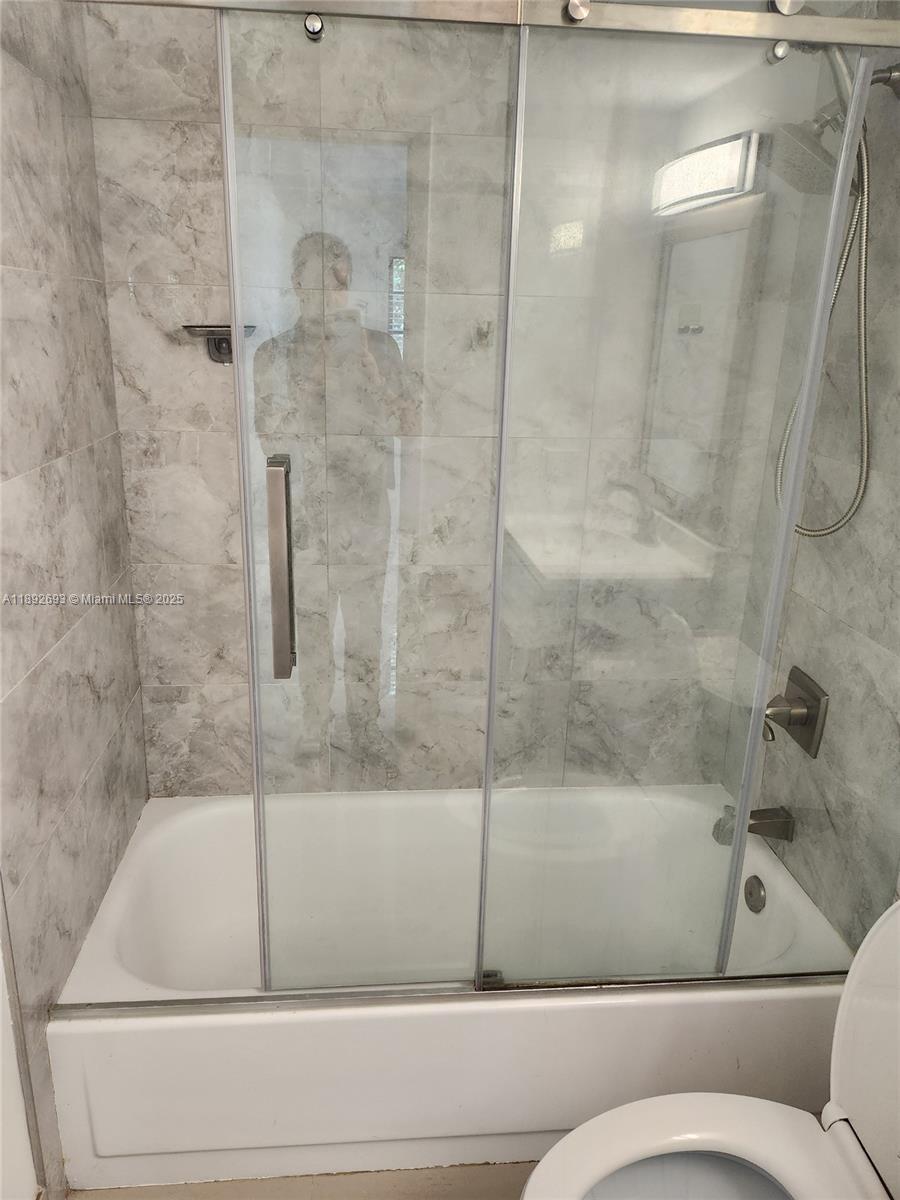 EASTVIEW VILLAS CONDO SOU - Residential Lease
