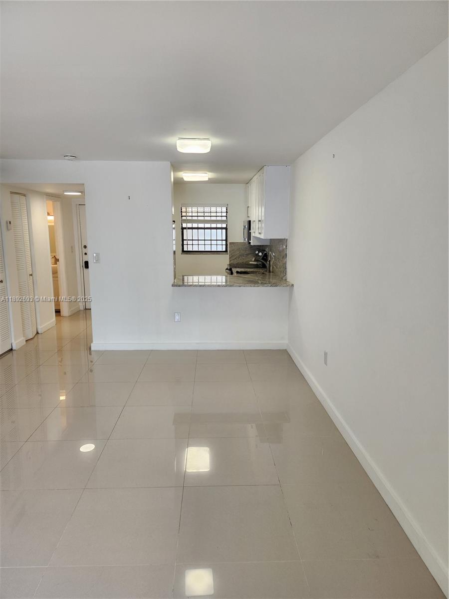 EASTVIEW VILLAS CONDO SOU - Residential Lease