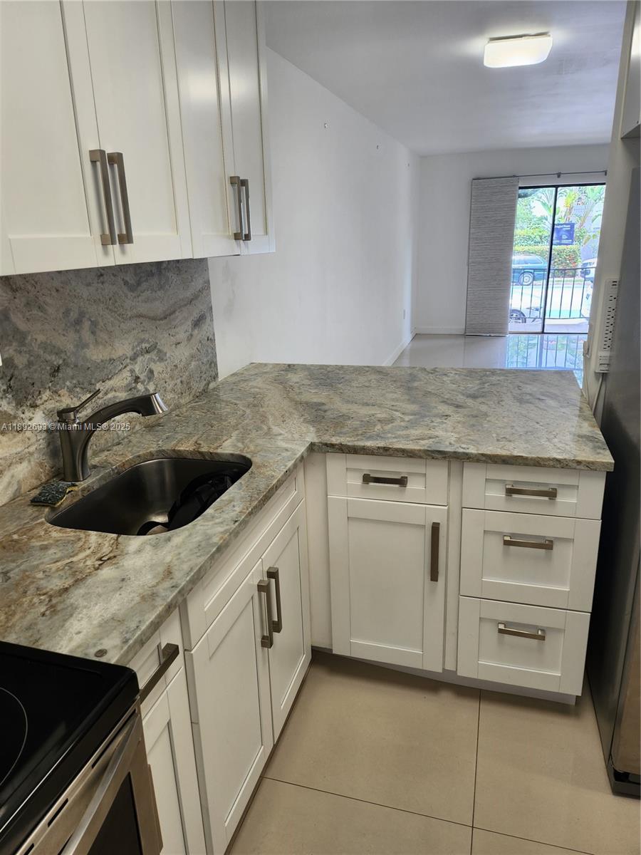 EASTVIEW VILLAS CONDO SOU - Residential Lease