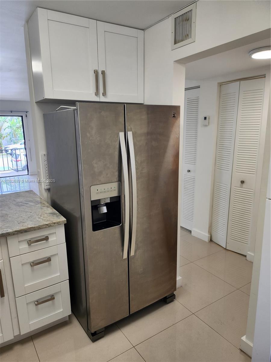 EASTVIEW VILLAS CONDO SOU - Residential Lease