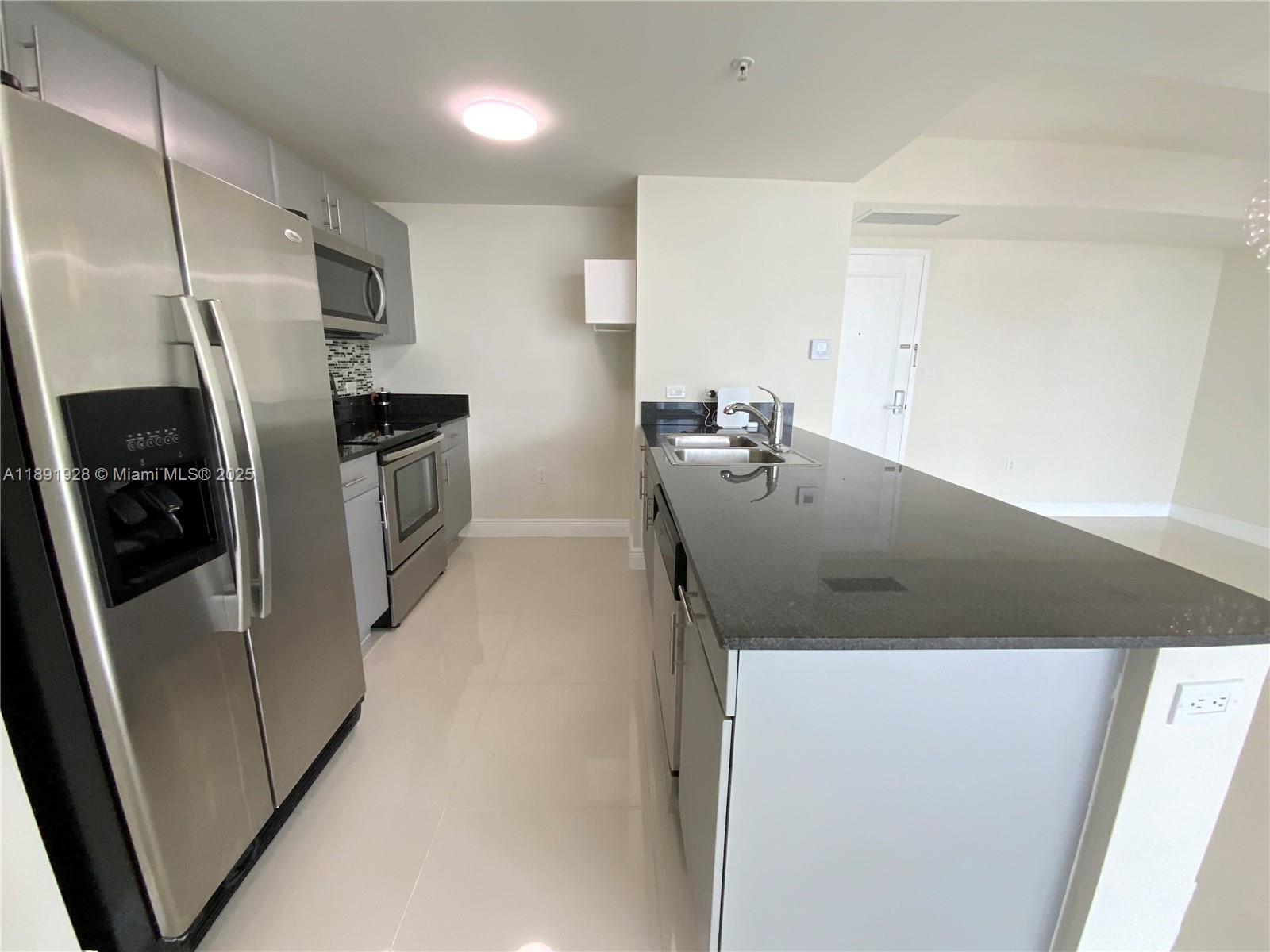 TERRAZAS RIVERPARK VILLAGE - Residential Lease