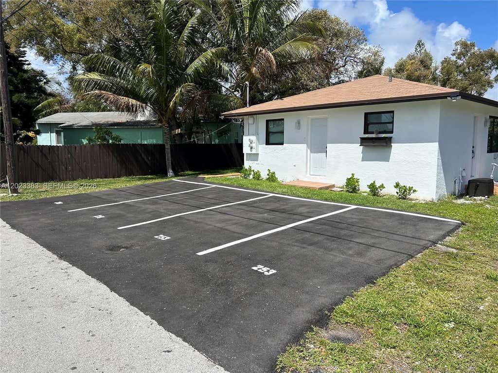 Photo of 251-253 SW 11th St, Dania Beach, FL 33004 (MLS # A12023383)