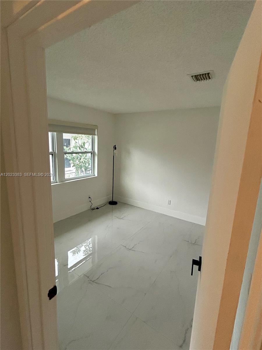Dania Beach - Residential Income
