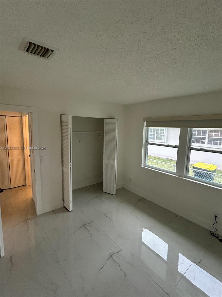 Dania Beach - Residential Income
