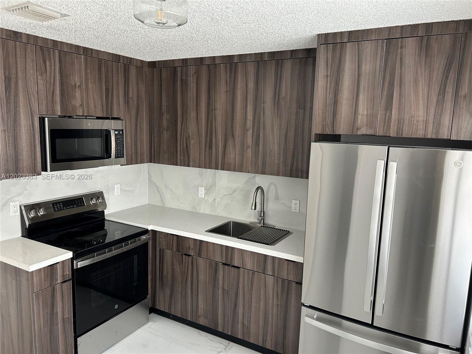 Dania Beach - Residential Income