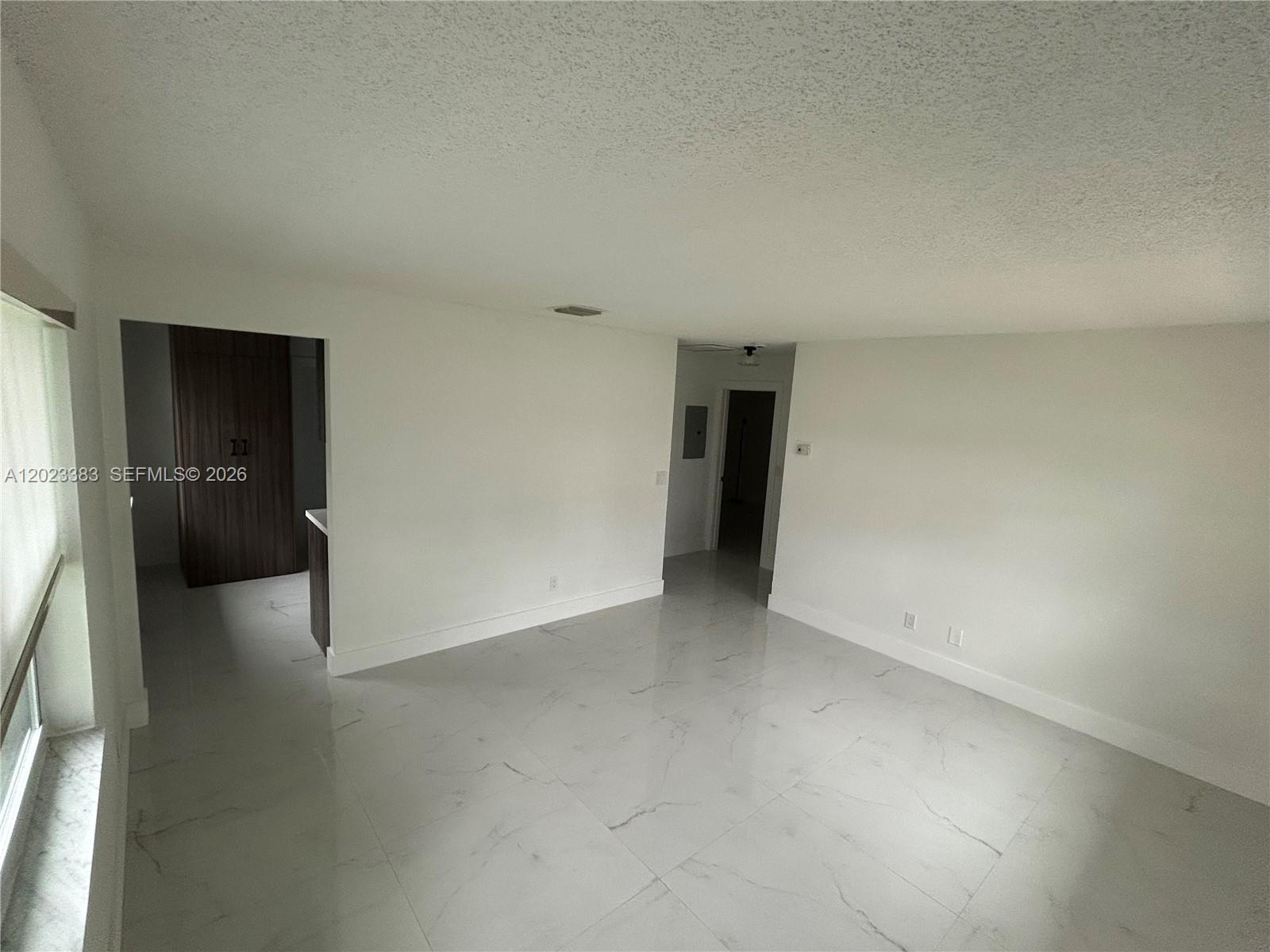 251-253 SW 11th St