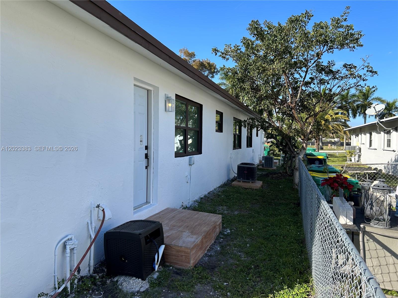 Dania Beach - Residential Income