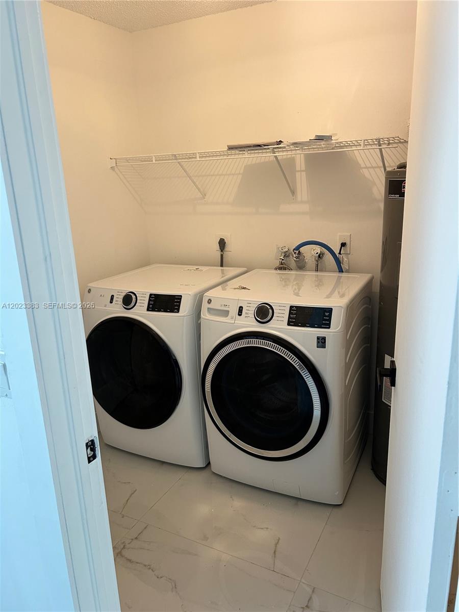 Dania Beach - Residential Income