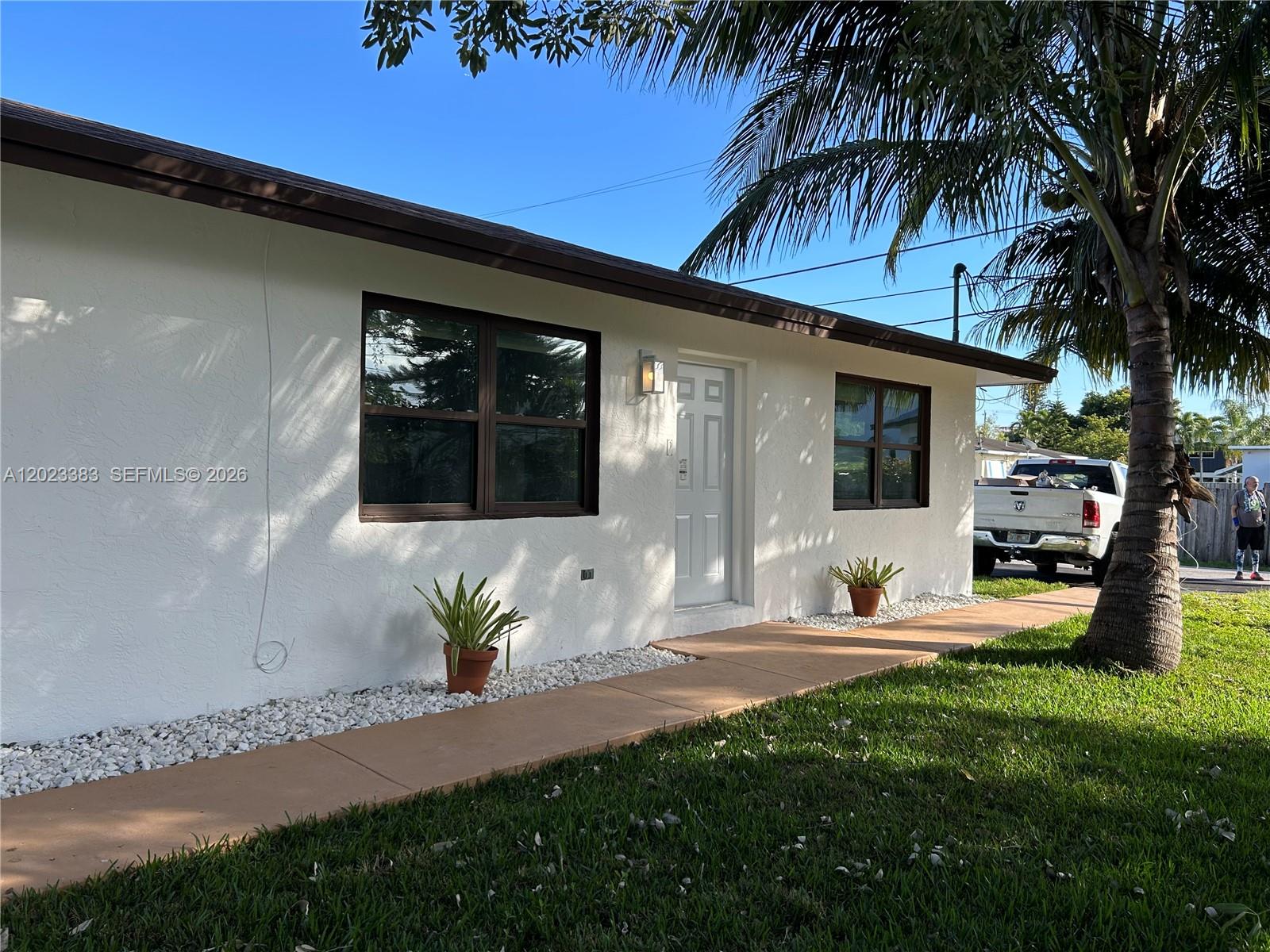 Dania Beach - Residential Income