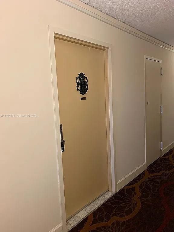 WINSTON TOWERS 500 CONDO - Residential