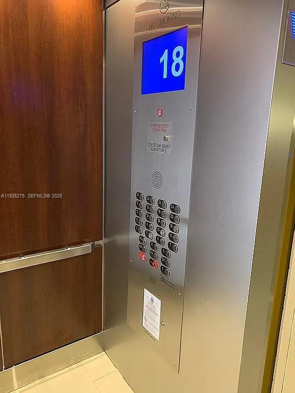 WINSTON TOWERS 500 CONDO - Residential