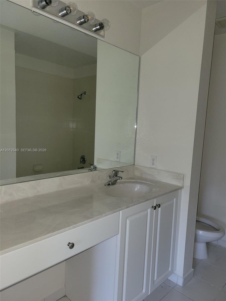 SOLABELLA CONDO - Residential Lease