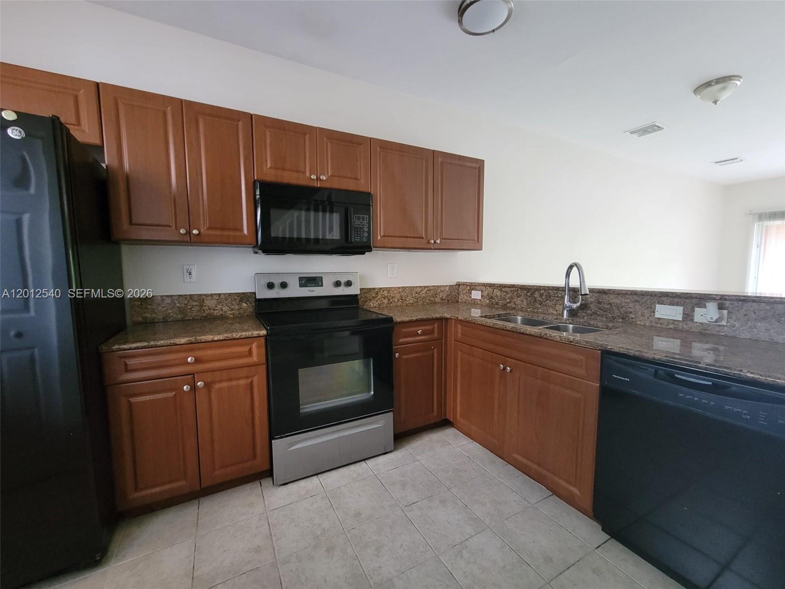 SOLABELLA CONDO - Residential Lease