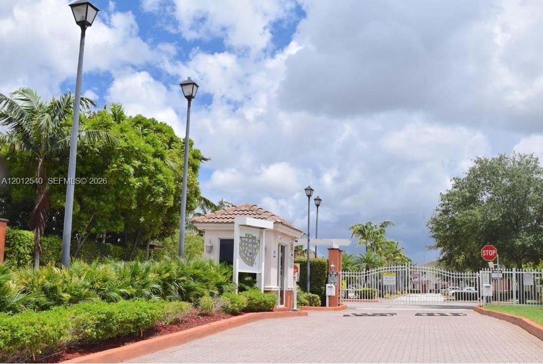 SOLABELLA CONDO - Residential Lease