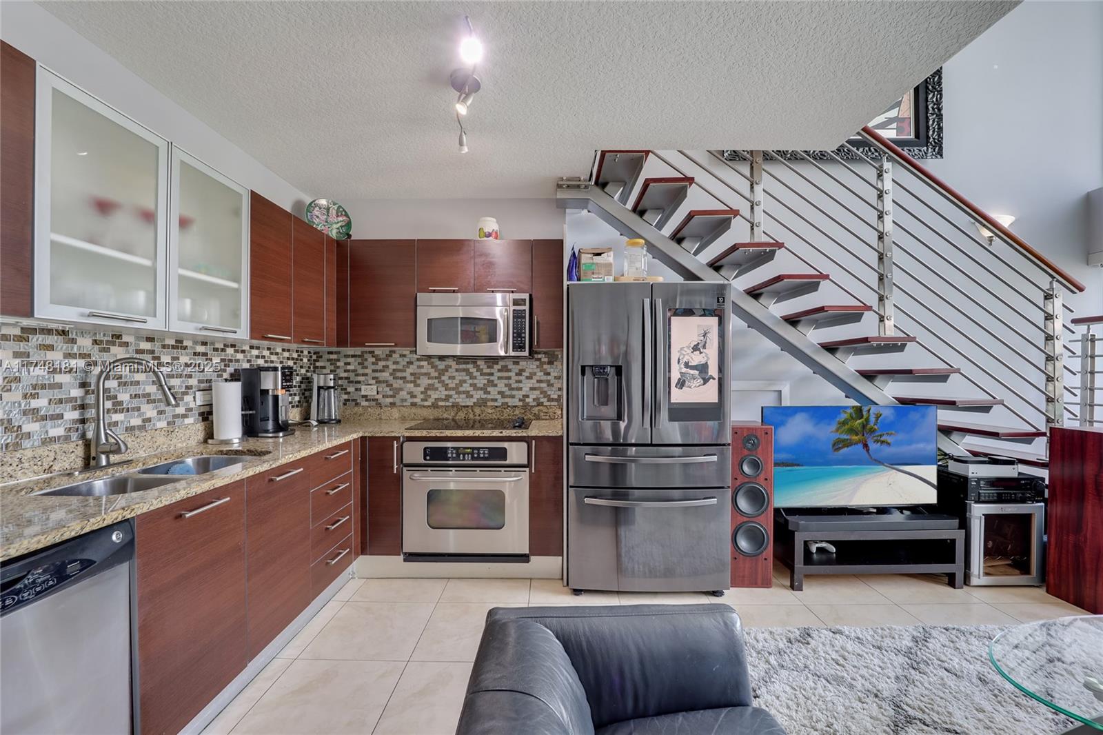 BRICKELL ON THE RIVER - Residential