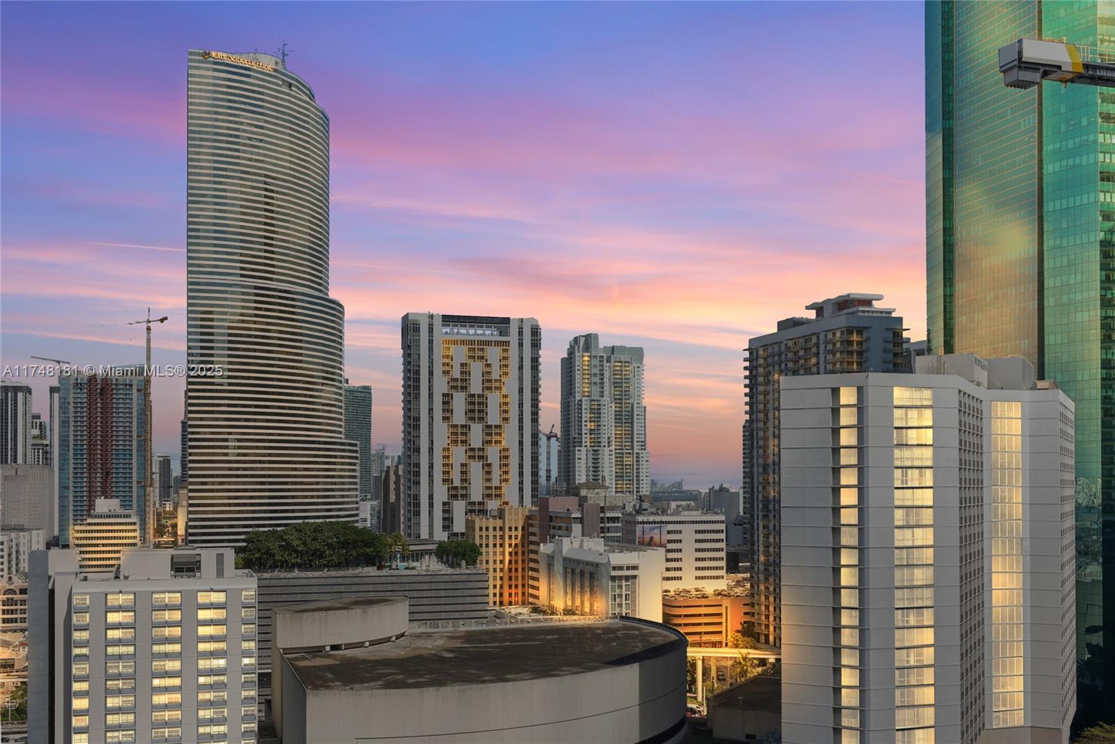 BRICKELL ON THE RIVER - Residential
