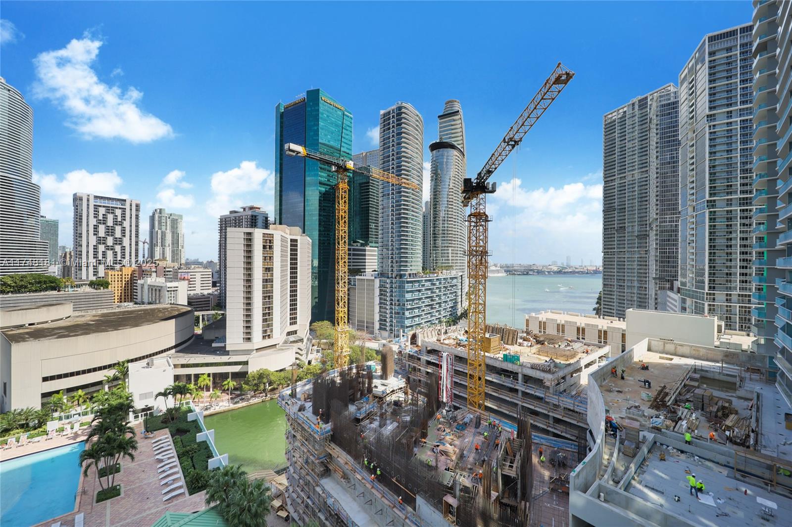 BRICKELL ON THE RIVER - Residential