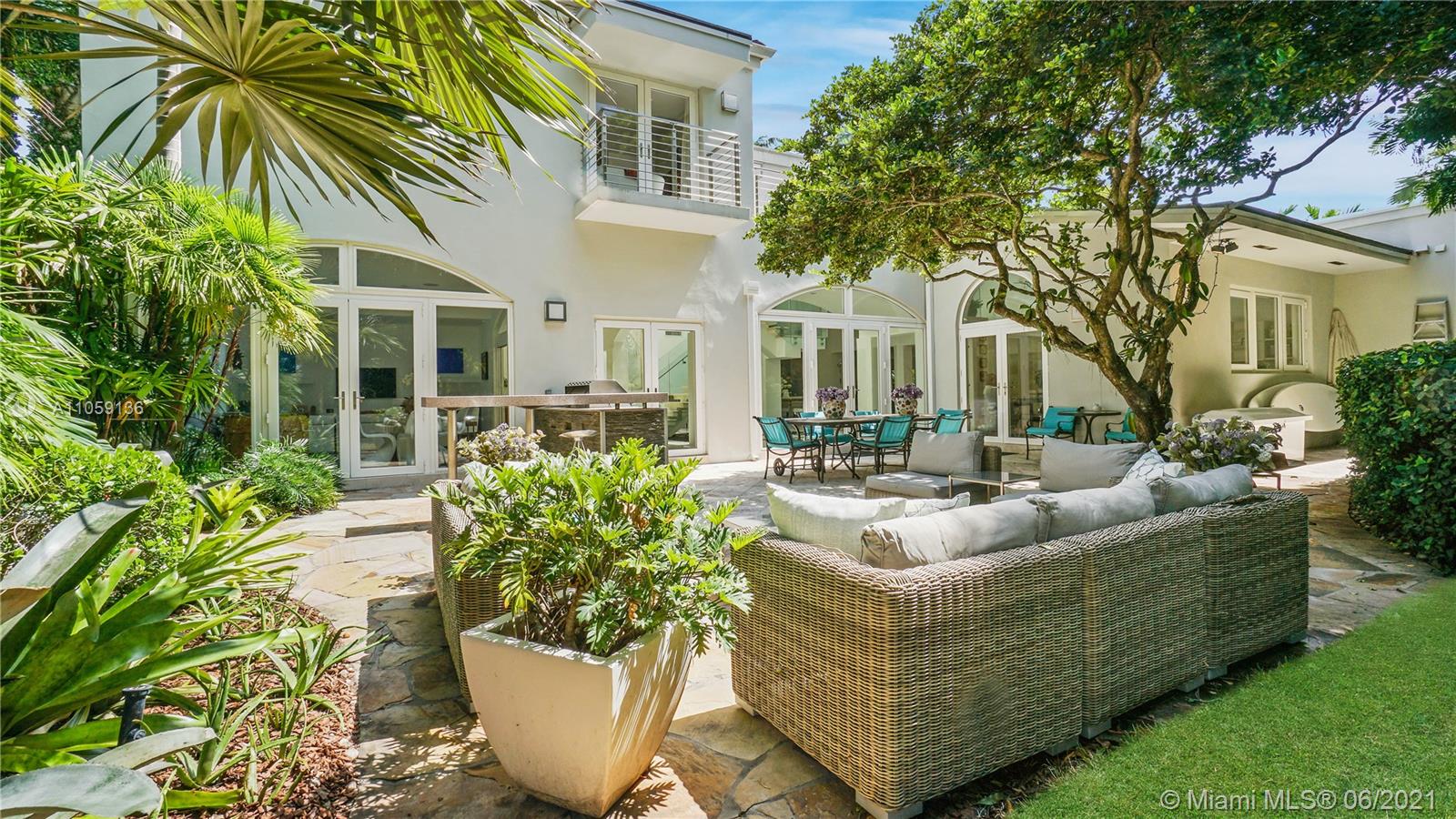 CORAL GABLES RIV SEC PT 1 - Residential