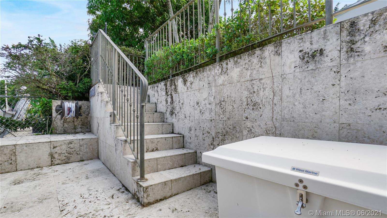 CORAL GABLES RIV SEC PT 1 - Residential