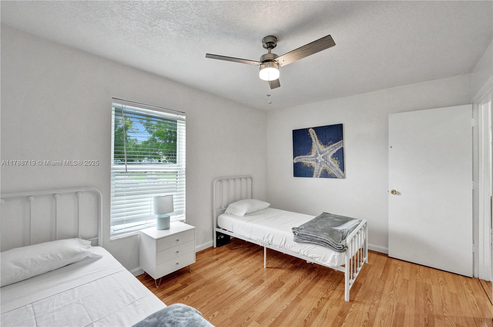 HAWTHORN - Residential Lease