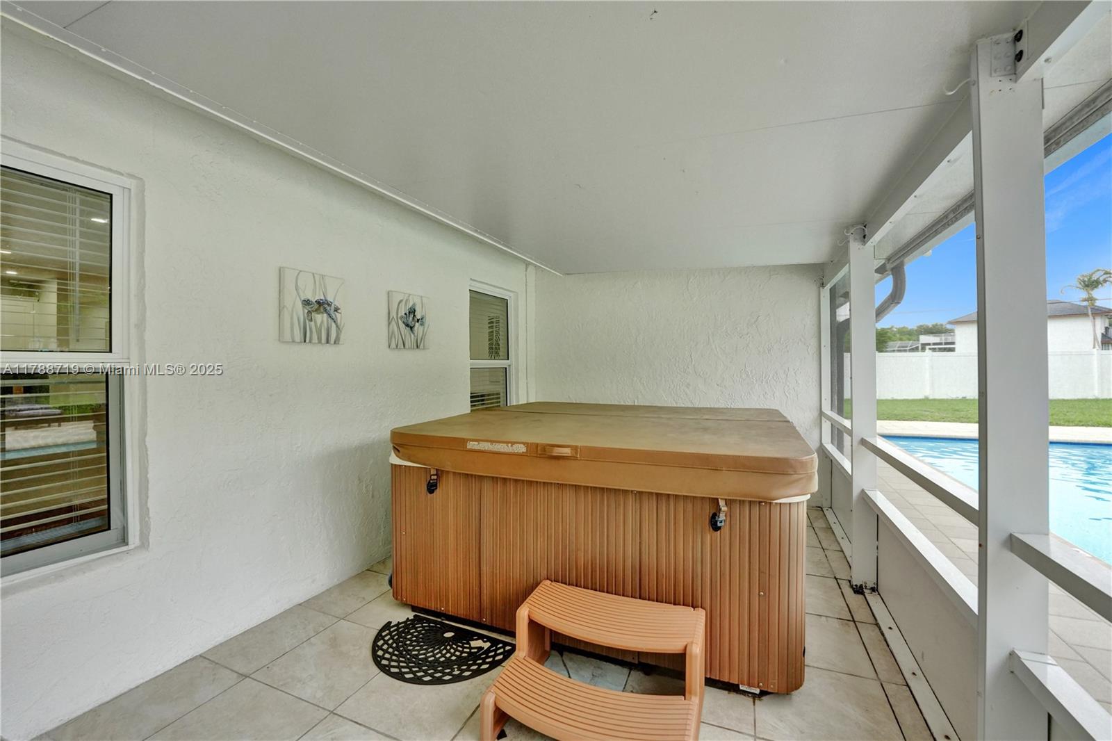 HAWTHORN - Residential Lease