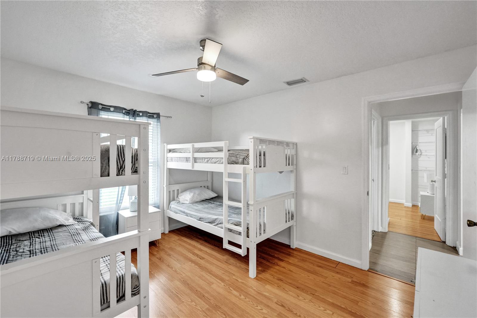 HAWTHORN - Residential Lease