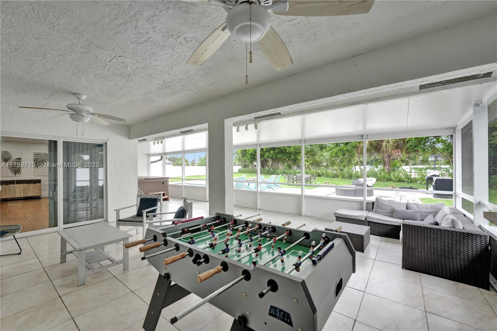 HAWTHORN - Residential Lease