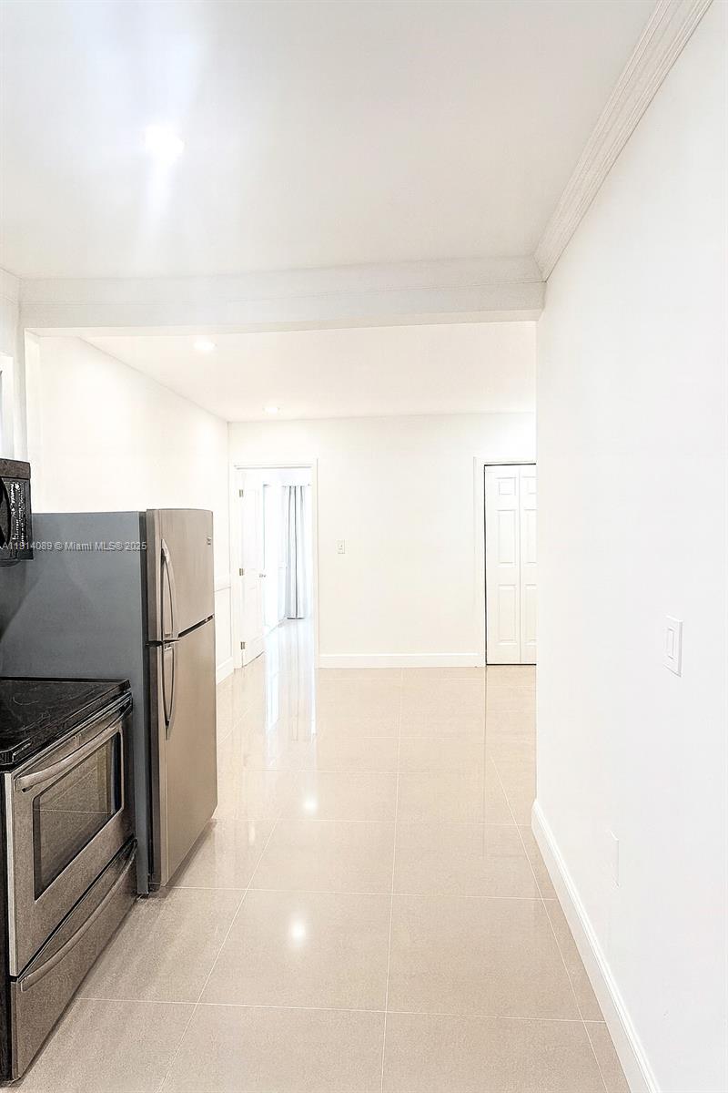 WEST HOLLYWOOD HILLS - Residential Lease