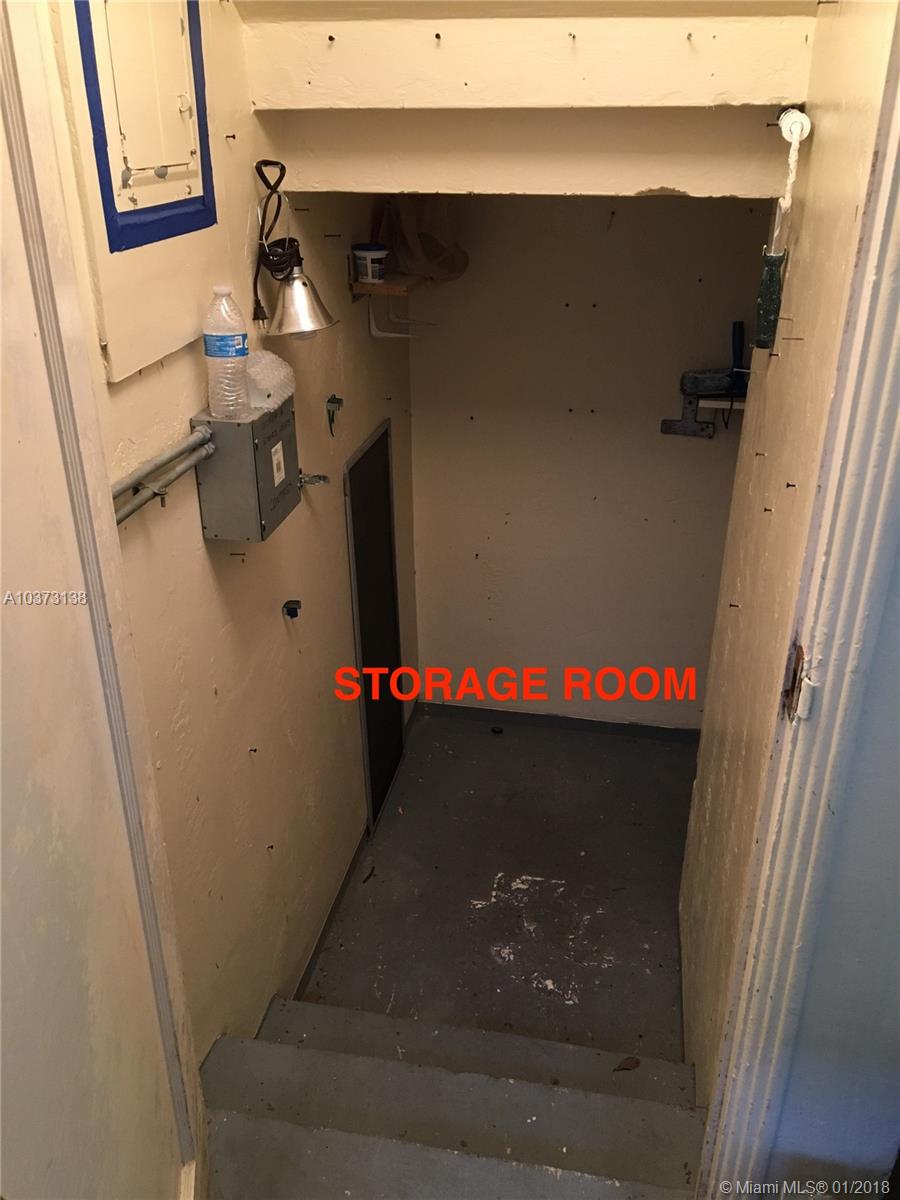 MERIDIAN PARK CONDO - Residential Lease