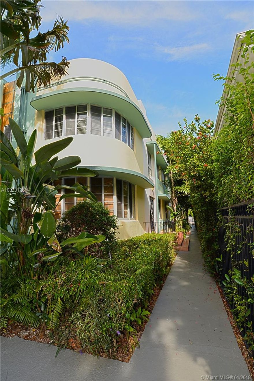 740sqf Charming large 1 bed /1 bath corner unit renovated . HURRICANE IMPACT WINDOWS , dade county pine wood , washer and dryer combo in the unit plus facility room with extra W/D  , tons of storage . Full of light and quiet face on the garden , double access , perfect condition .Furnished . Unit has PRIVATE LARGE STORAGE to keep paddle board /bikes/Surf . Located in iconic Art Deco building on tree-lined Meridian Ave across from Flamingo Park and its amenities. Easy parking in the street. Bike & BBQ area !