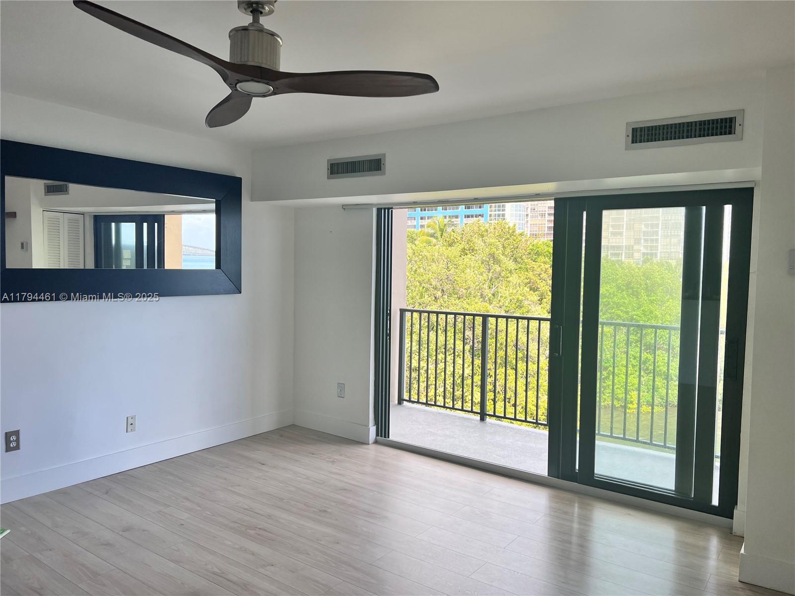 2201 Brickell Ave 75