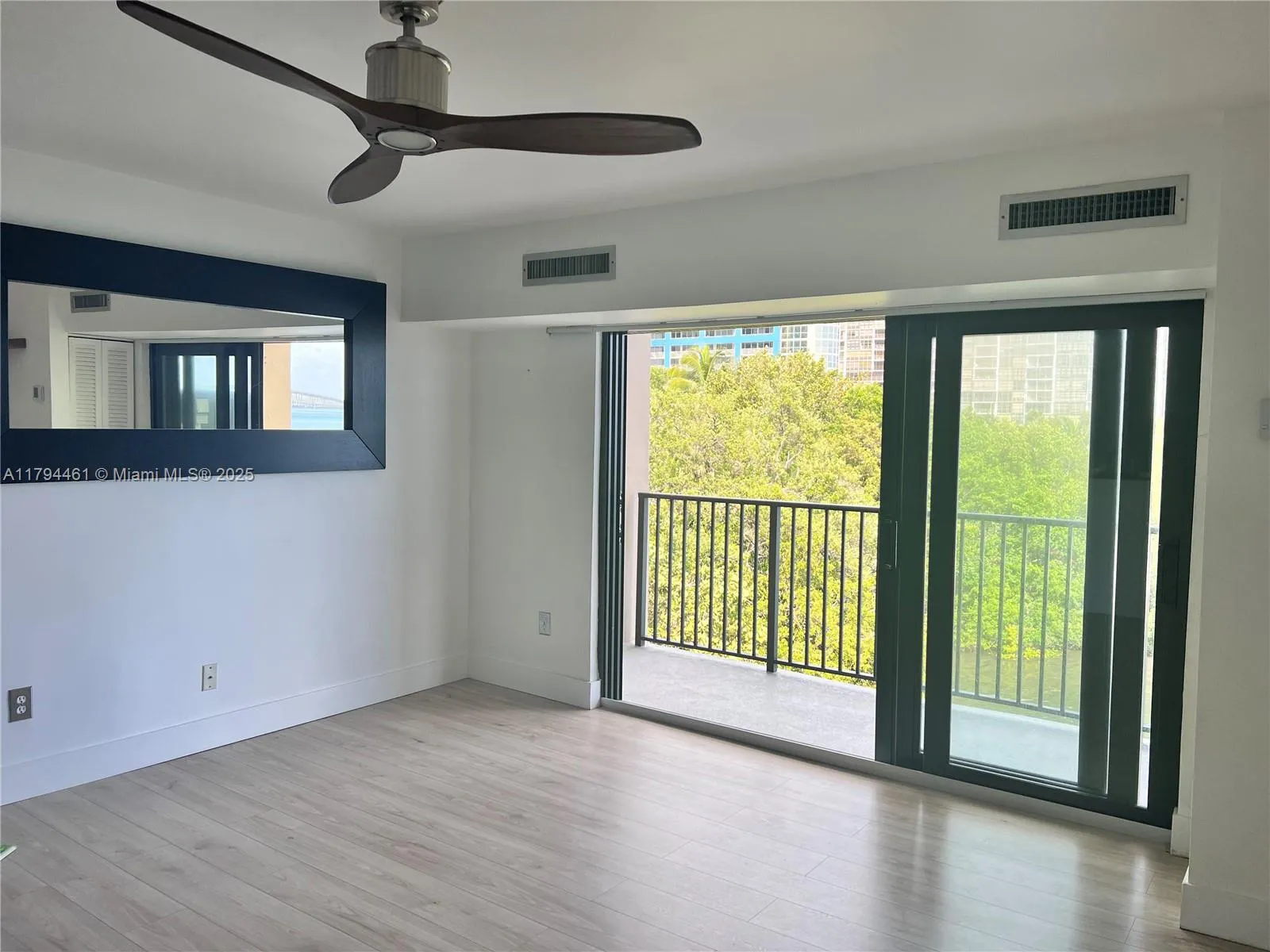 Miami, Florida 33129, United States, 2 Bedrooms Bedrooms, ,2 BathroomsBathrooms,Residential,Active,120794