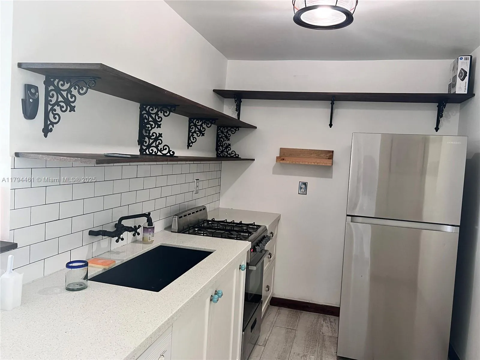 Miami, Florida 33129, United States, 2 Bedrooms Bedrooms, ,2 BathroomsBathrooms,Residential,Active,120794