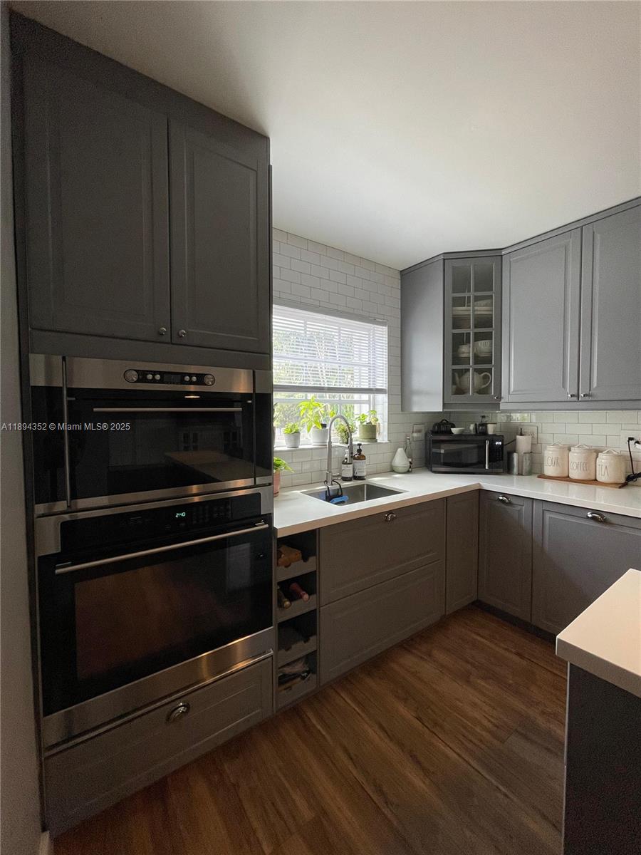 CORAL WAY VILLAGE SEC A P - Residential Lease