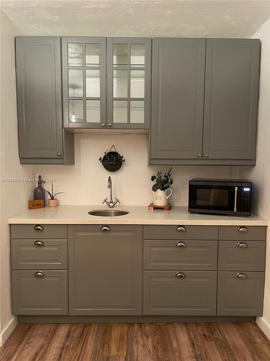 CORAL WAY VILLAGE SEC A P - Residential Lease