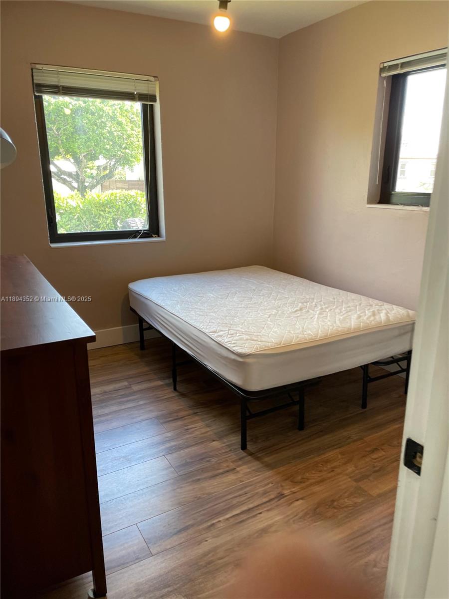 CORAL WAY VILLAGE SEC A P - Residential Lease