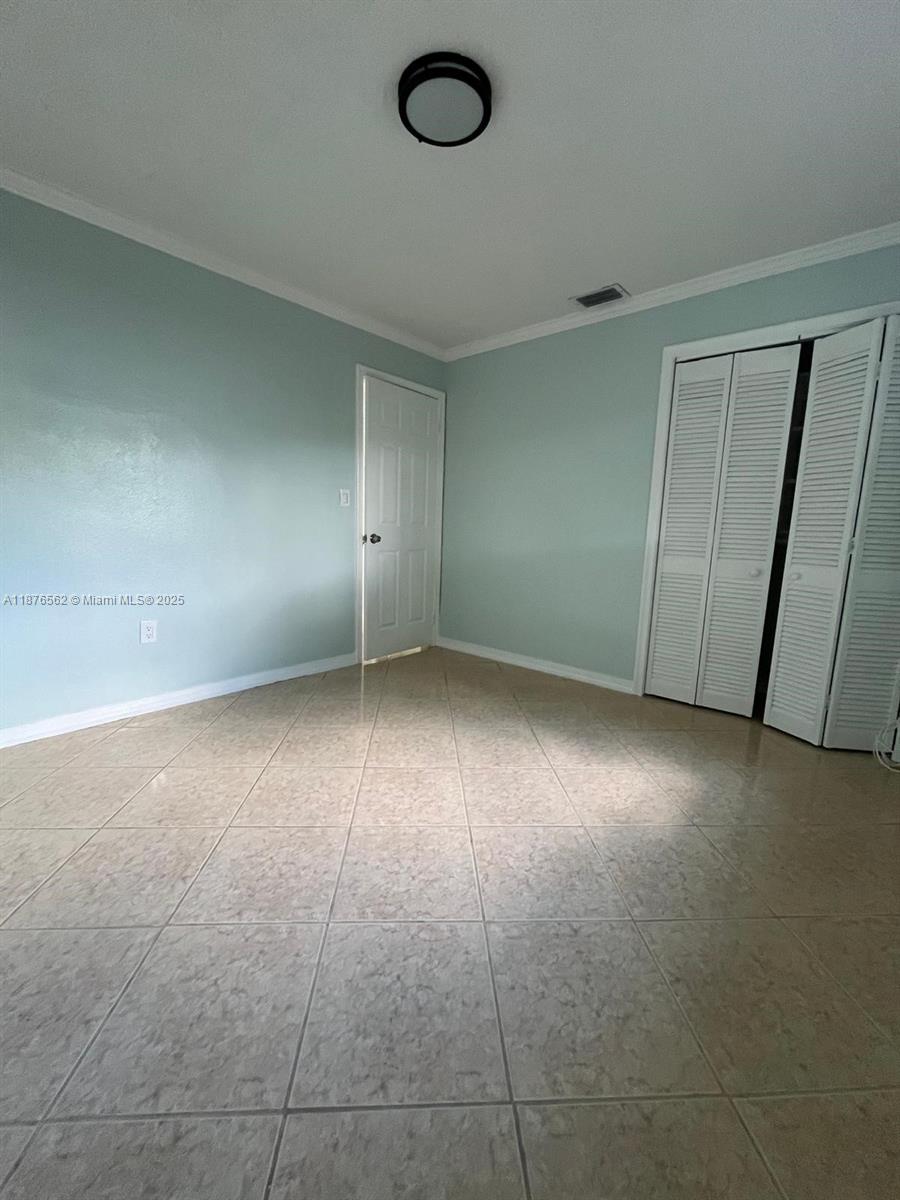 SUNRISE GOLF VILLAGE SEC - Residential Lease