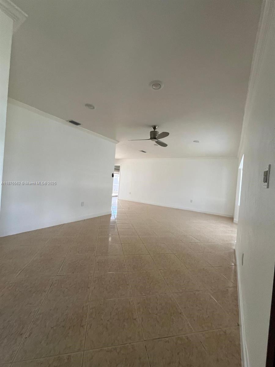 SUNRISE GOLF VILLAGE SEC - Residential Lease