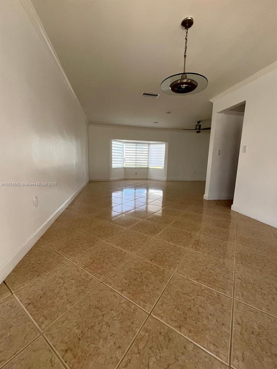 SUNRISE GOLF VILLAGE SEC - Residential Lease