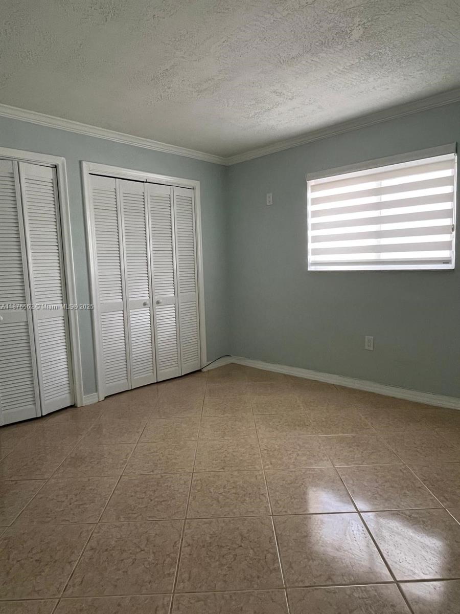 SUNRISE GOLF VILLAGE SEC - Residential Lease