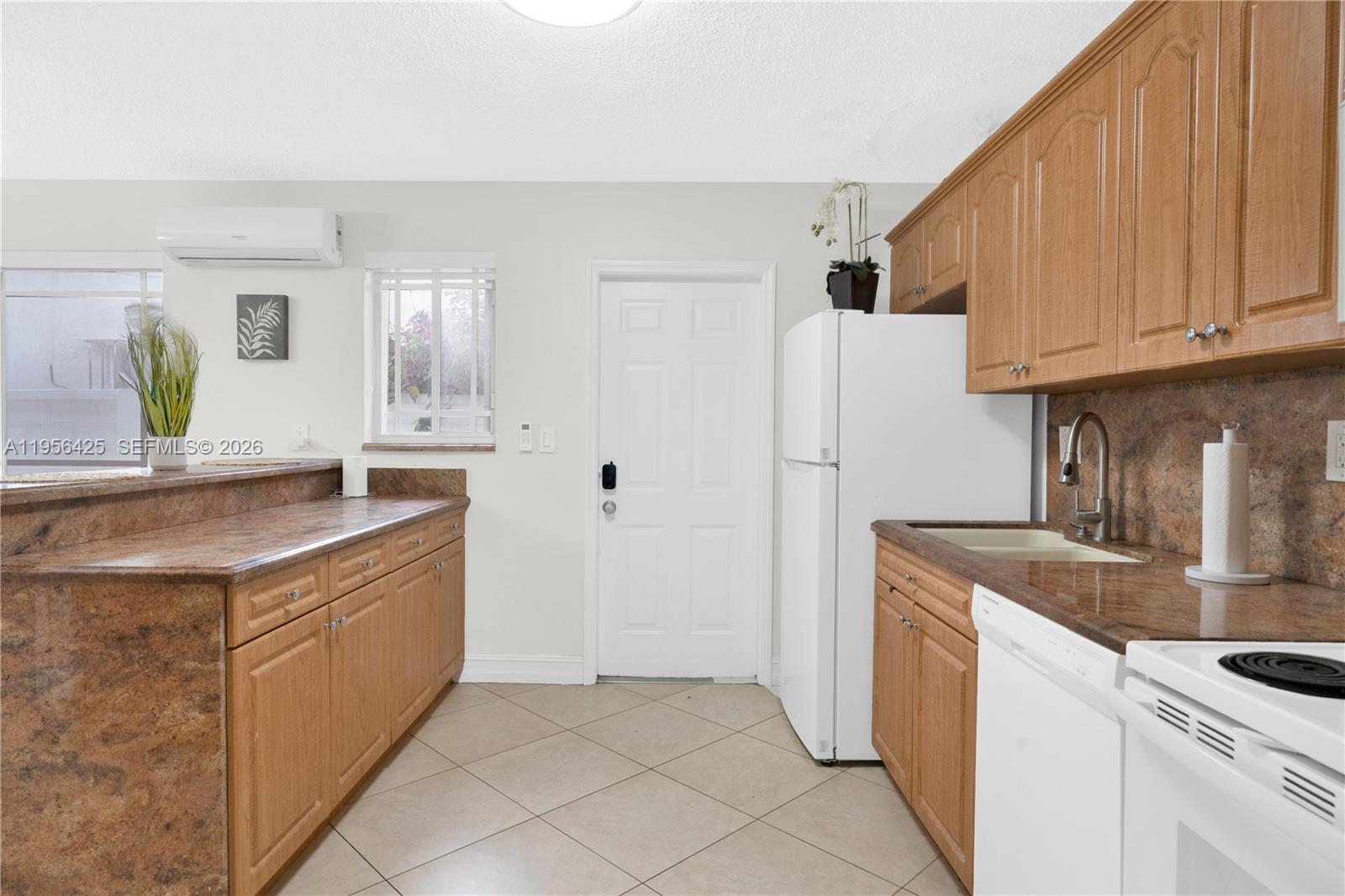 SILVER BLUFF HOMESITES - Residential Income