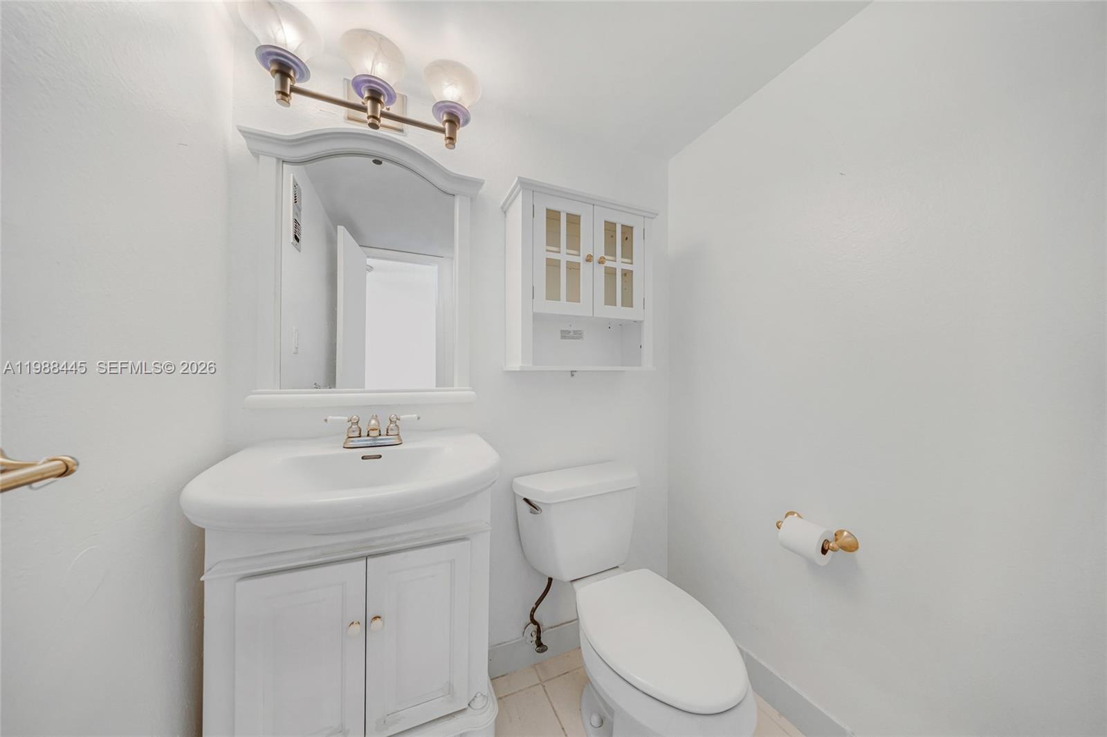 STANTON HOUSE CONDO - Residential Lease