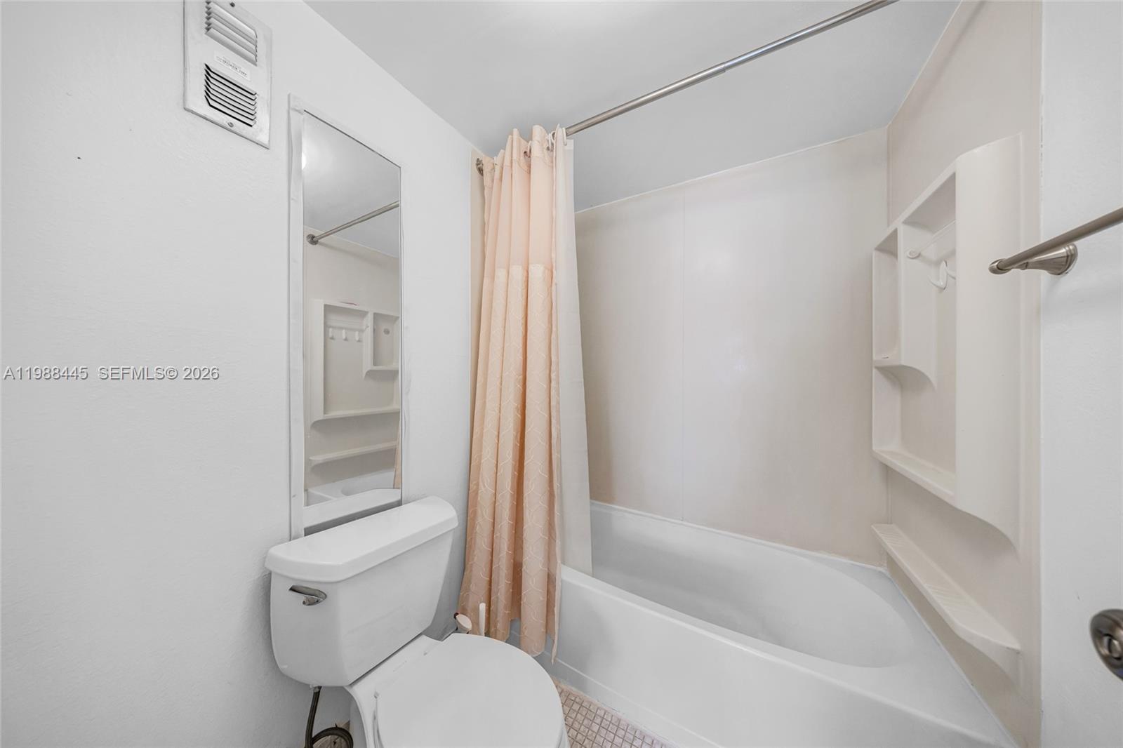 STANTON HOUSE CONDO - Residential Lease