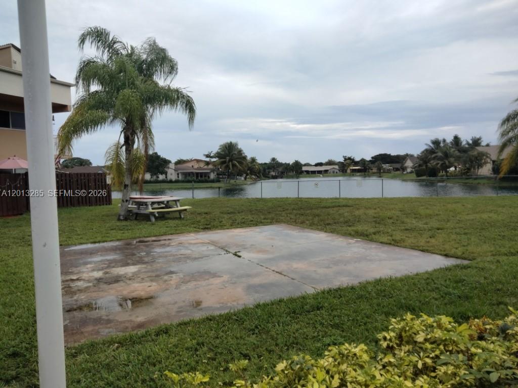 THE SEASONS VILLAS & THMS - Residential Lease