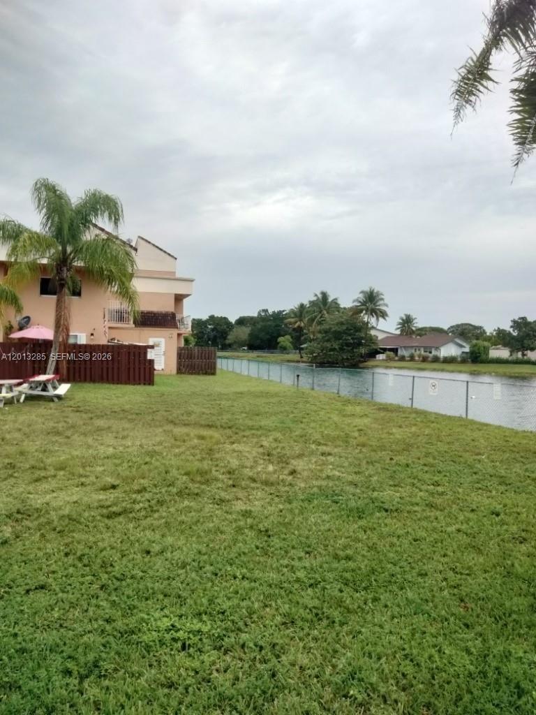 THE SEASONS VILLAS & THMS - Residential Lease